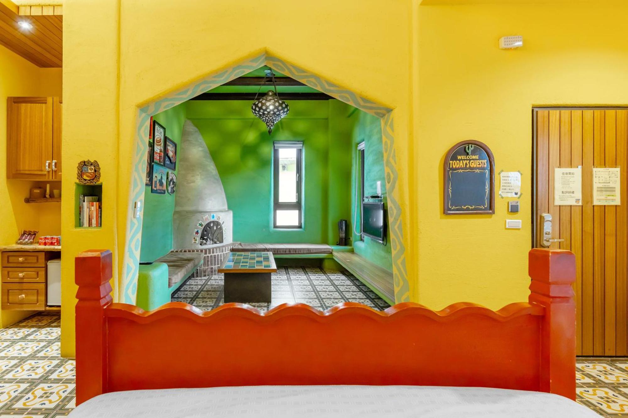 Fairyland & Farm Guest House Kenting Exterior photo