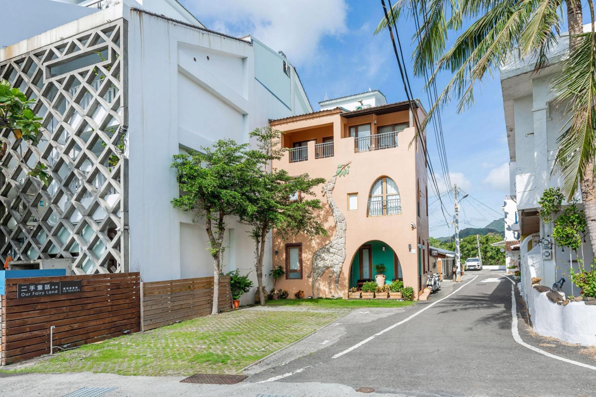 Fairyland & Farm Guest House Kenting Exterior photo